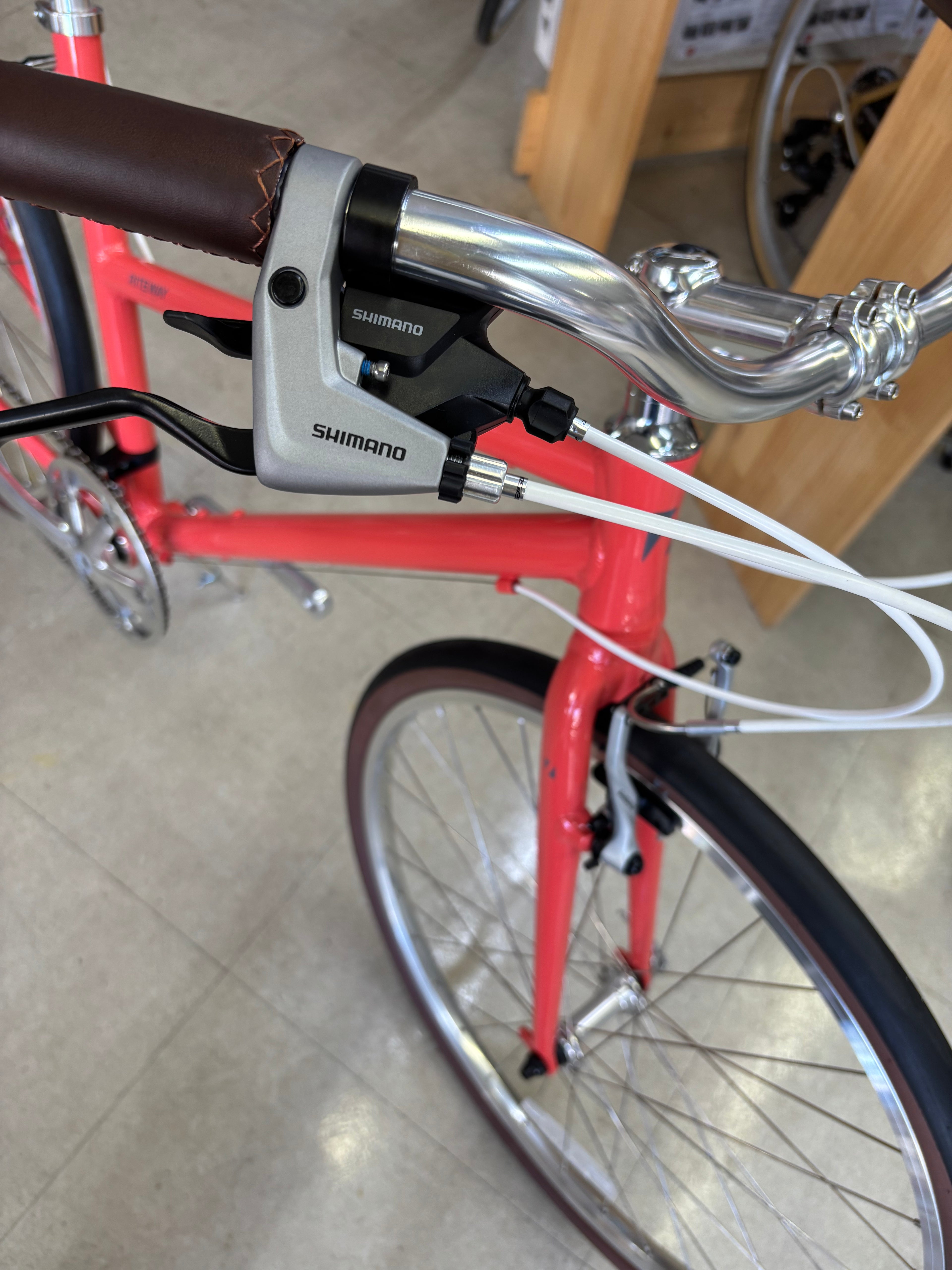 【店舗受取限定】PASTURE（パスチャー）440・グロスサクラレッド《特別価格・1台限り》