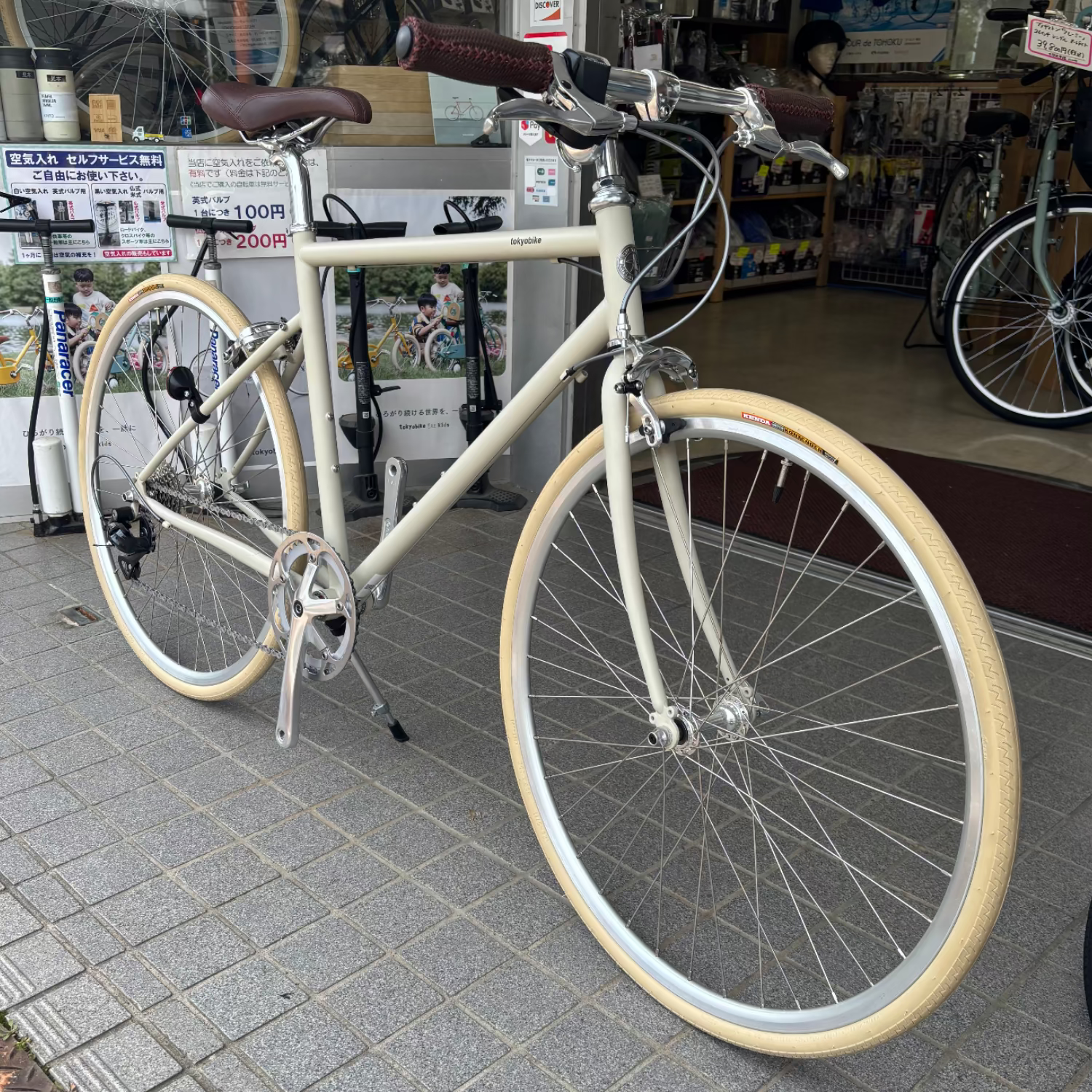 店舗受取 （対面）／【アウトレット・試乗車特別販売】 tokyobike（トーキョーバイク）TOKYOBIKE CS 当店カスタマイズ済（現品1台のみ）/Ｓサイズ）、カラー：オフホワイト★外装９段