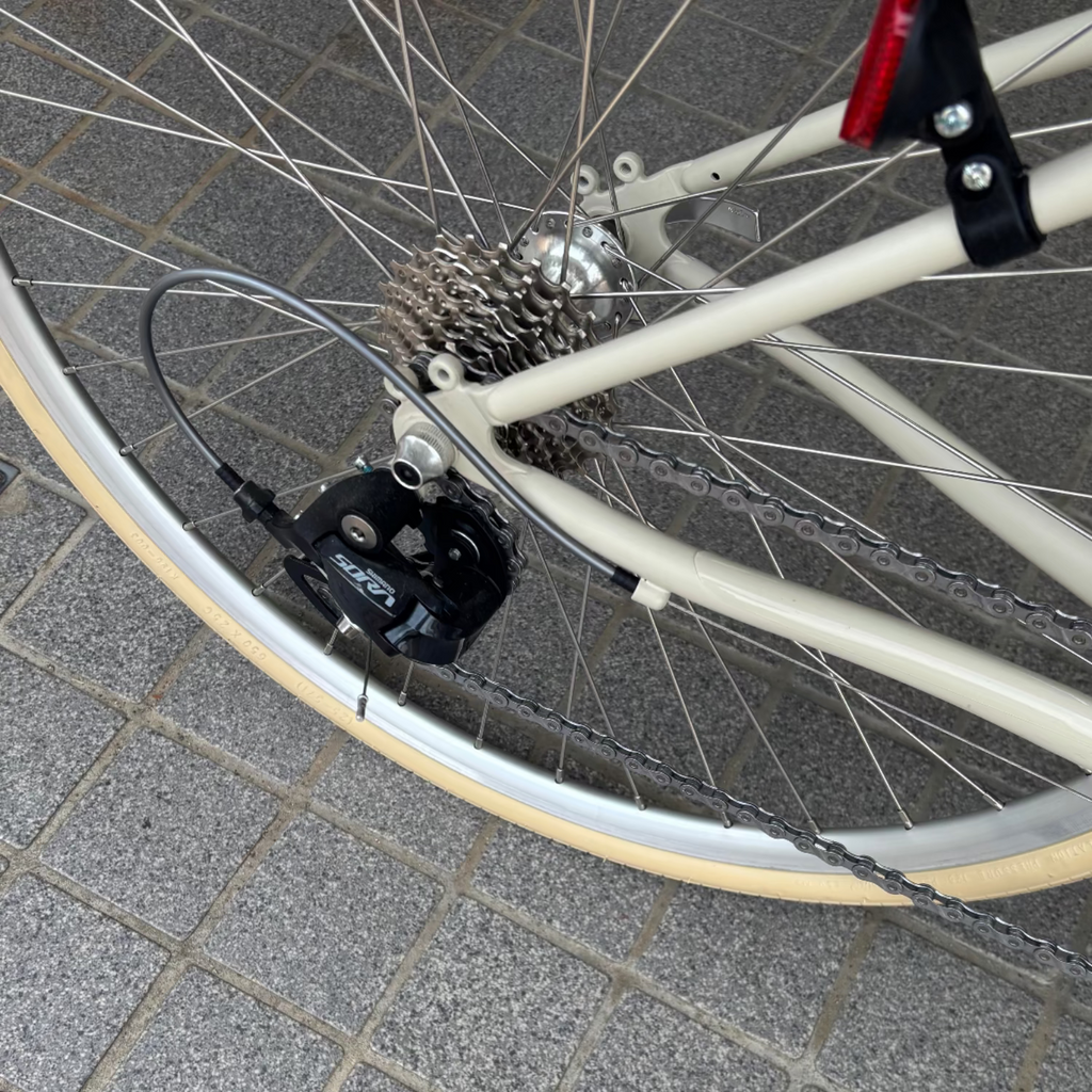 店舗受取 （対面）／【アウトレット・試乗車特別販売】 tokyobike（トーキョーバイク）TOKYOBIKE CS 当店カスタマイズ済（現品1台のみ）/Ｓサイズ）、カラー：オフホワイト★外装９段