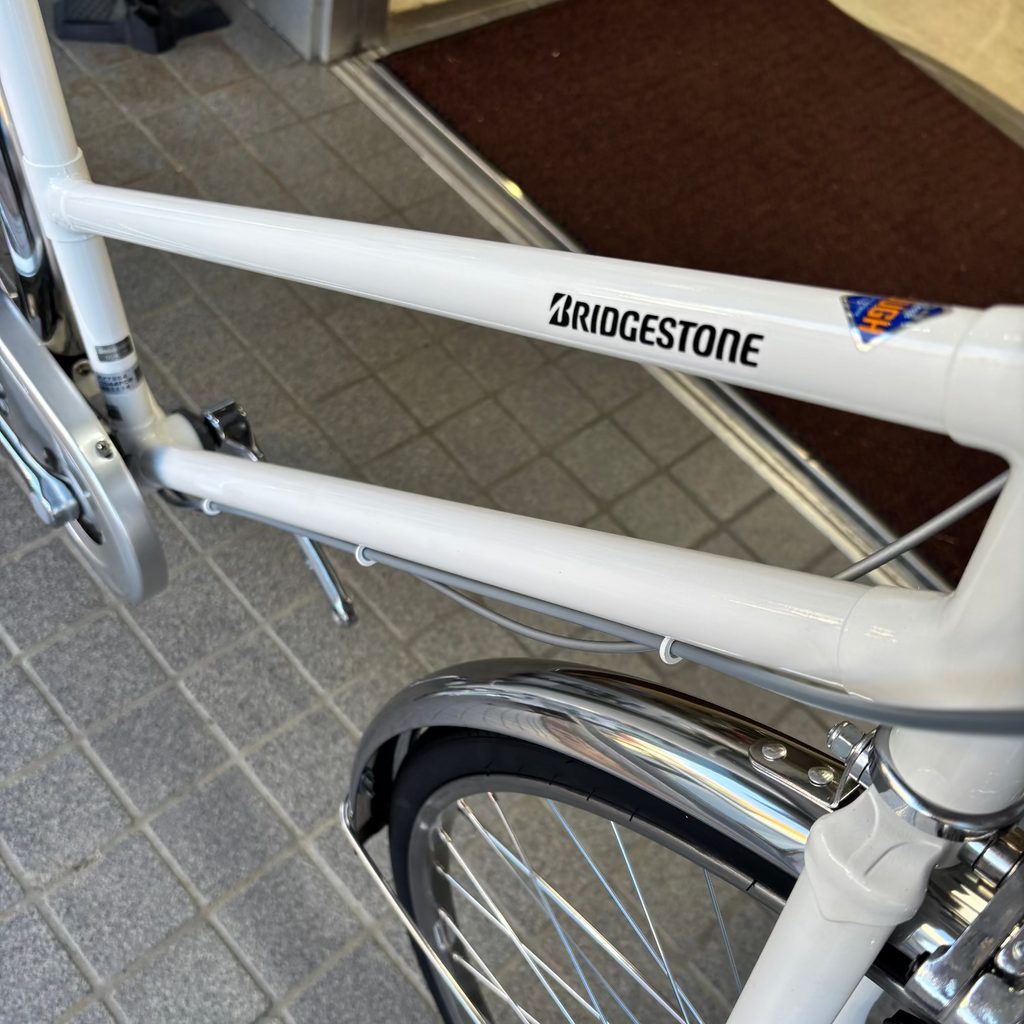 店舗受取（対面）／ブリヂストン BRIDGESTONE エグゼシティ S型フレーム EX73S4 27インチ 内装3段変速 ピュアホワイト